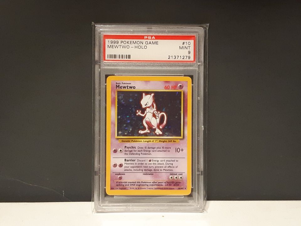 Base Set Mewtwo PSA 9