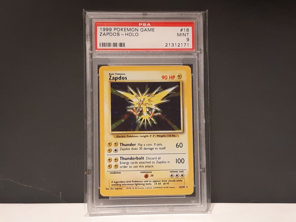 Base Set Zapados PSA 9!!