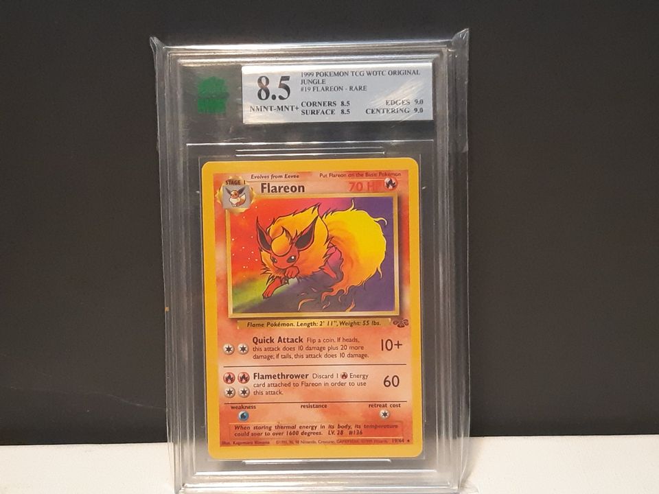 1999 Jungle Flareon graded 8.5
