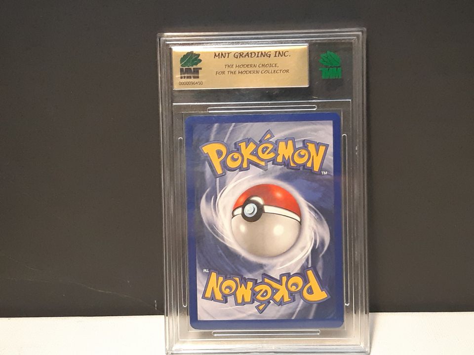 1999 Shadowless Charmeleon Graded 9.0